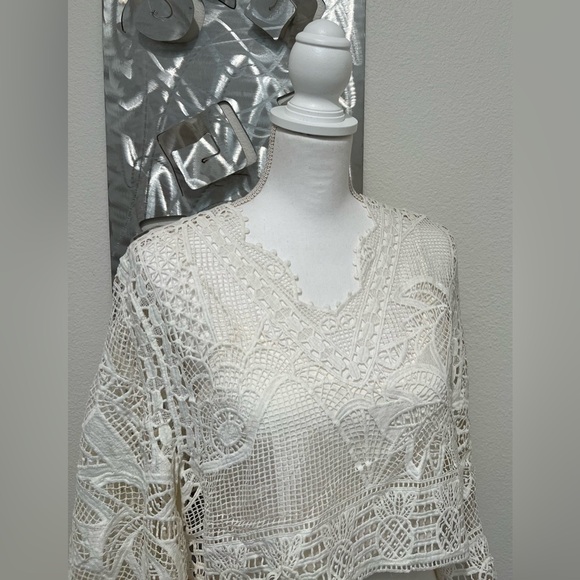 NWT FARM Rio Guipire Blouse- Off-White- Size Small - Picture 7 of 16